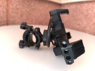 Soporte manillar teléfono Givi S920