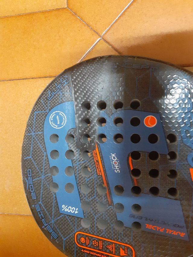 Pala Royla Padel M27 Carbon Polietileno Soft