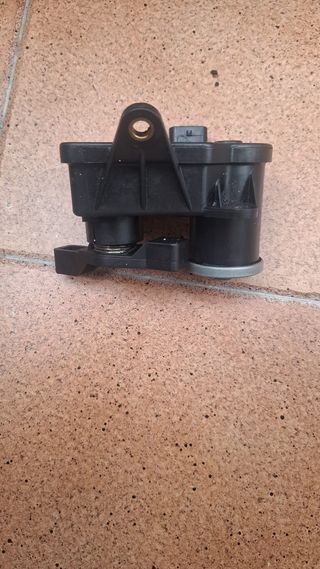 Valvula admision Mercedes W211 V.6 3.0 CDI