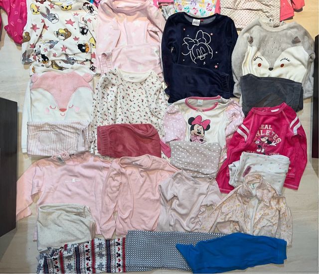 Lote 2 pijamas variados inverno menina, 27 peças
