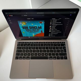MacBook Air A1932
