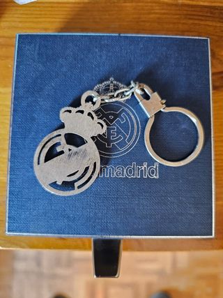 Llavero plata 925 real madrid 