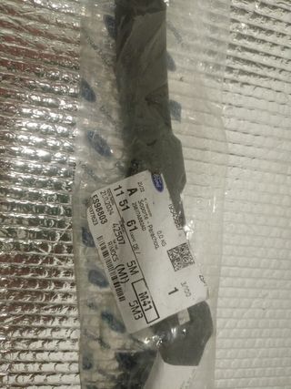 soportes paragolpes trasero izquierdo Ford fiesta