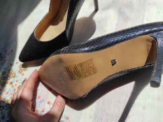 Zapatos de tacón mustang negros 