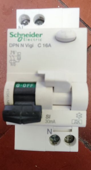 Interruptor diferencial termomagnetico D