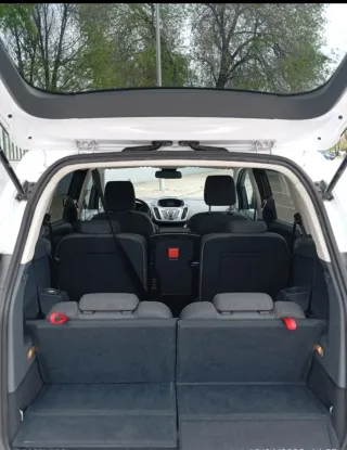 Ford Grand C-MAX 2012 7 plazas