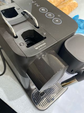 Cafetera Nespresso Latissima one