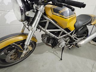 ducati monster 620 ie, 33000 millas. Buen estado