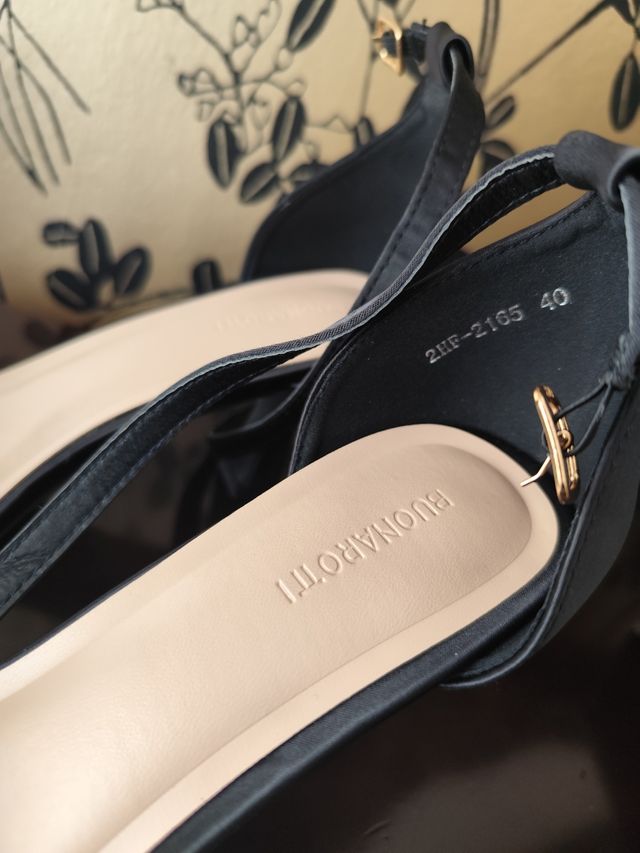 SANDALIAS DE VESTIR NEGRAS