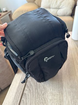 Cámara réflex Nikon D3200 + objetivo 18-55mm