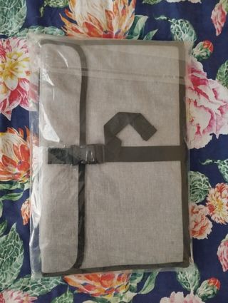 Cambiador de pañales para bebes portatil.