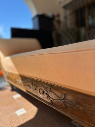 Sofa divan chaise Longue antiguo