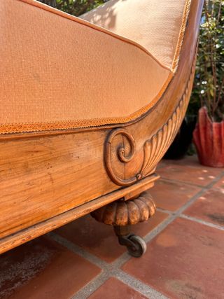 Sofa divan chaise Longue antiguo