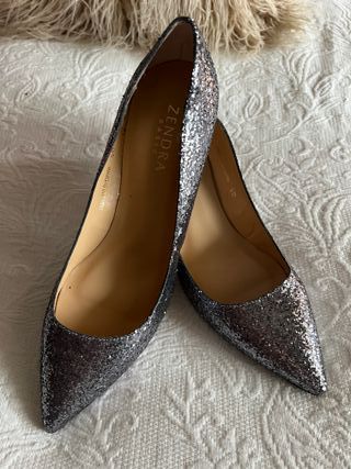 Zapatos plateados Zendra