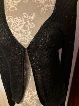 Cardigán negra con lentejuelas