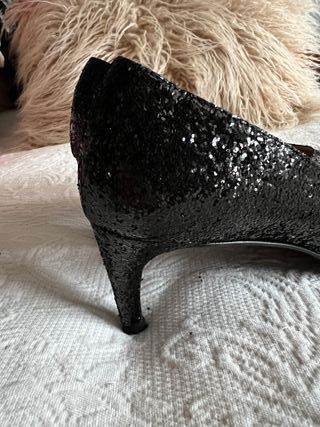 Zapatos tacones negro Zendra