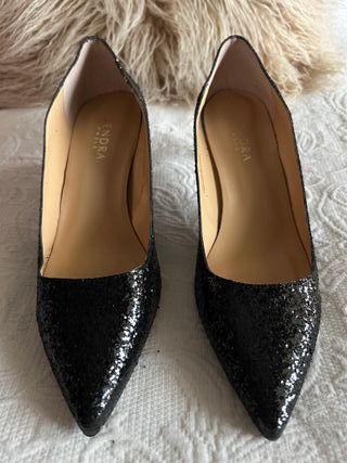 Zapatos tacones negro Zendra