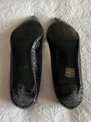 Zapatos tacones negro Zendra