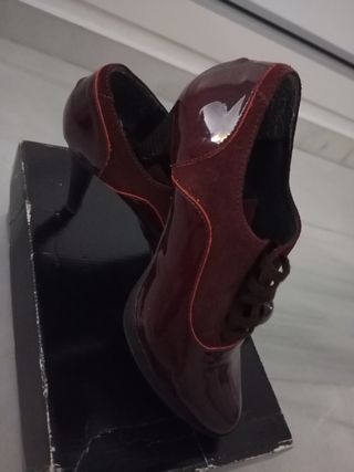 Zapatos de piel tacon