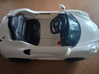 Coche batería infantil