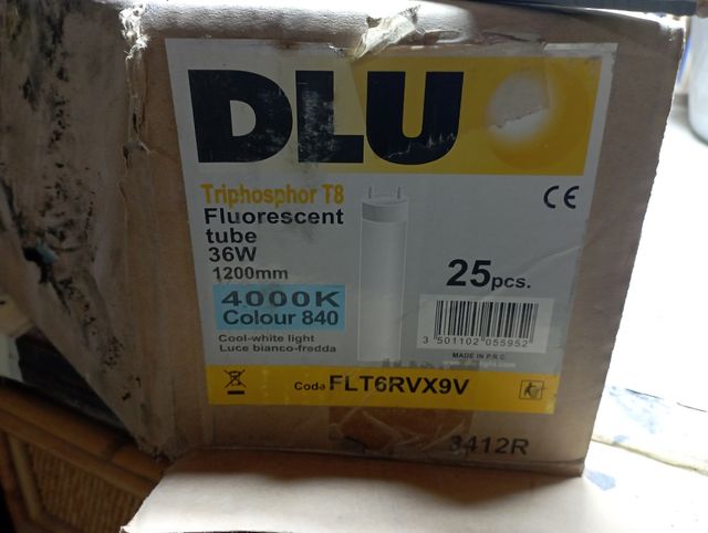Caja de 25 florescentes 