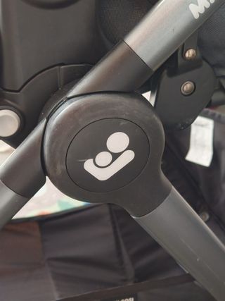 Carrito MaxiCosi Adorra2 parasol y funda