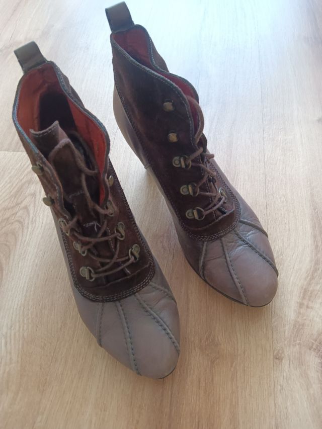 Botines Hispanistas con tacón 