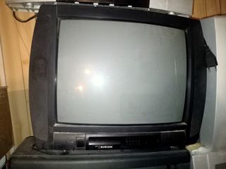 Televisori a tubo catodico vintage
