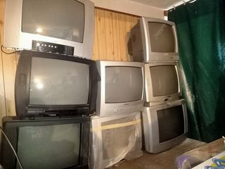 Televisori a tubo catodico vintage