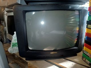 Televisori a tubo catodico vintage