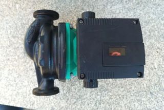 Bomba Circuladora Wilo TOP-S30 10