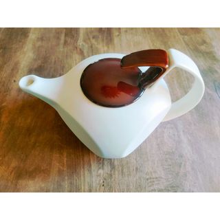 Juego de té midcentury geométrico