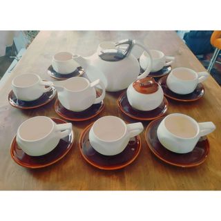 Juego de té midcentury geométrico