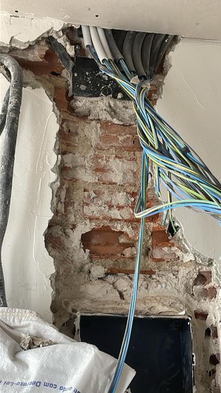 DEMOLICIONES Y REFORMAS EN GENERAL