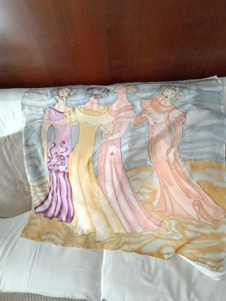 Pañuelos seda natural pintados a mano.