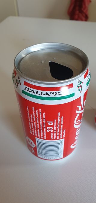 Bicchieri e lattine coca cola mondiali italia 90