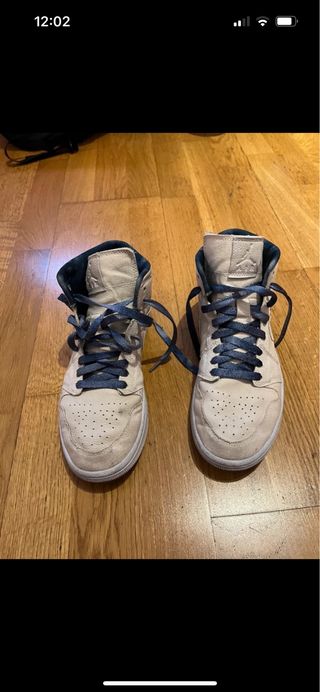 Jordan 1 Mid Sanddrift