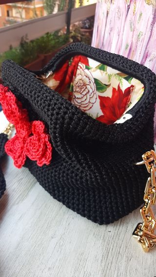 Bolso de mano o hombro. De fiesta