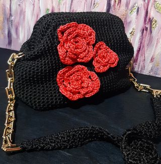 Bolso de mano o hombro. De fiesta