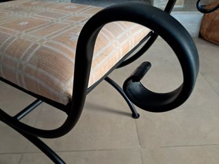 Banco taburete descalzador forja.