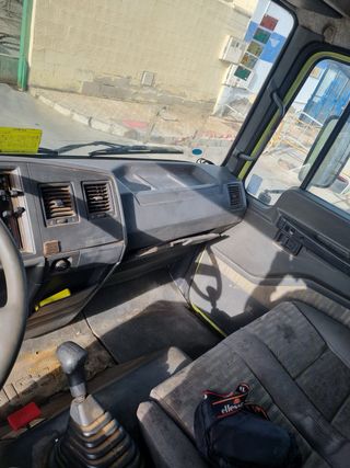 Nissan L 50 1993