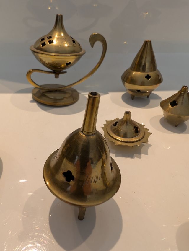 8 Quemadores de incienso  de latón
