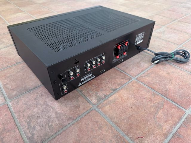 Amolificatore pioneer a33