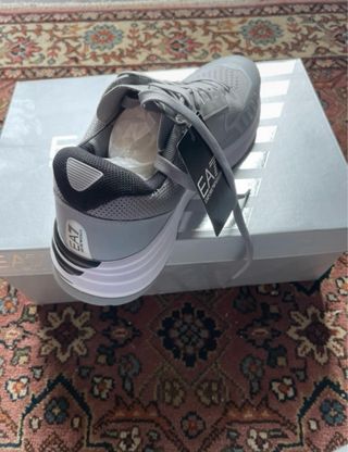 Una sacrpe EA7 sneakers