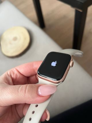 Apple Watch SE 40 mm