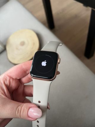 Apple Watch SE 40 mm