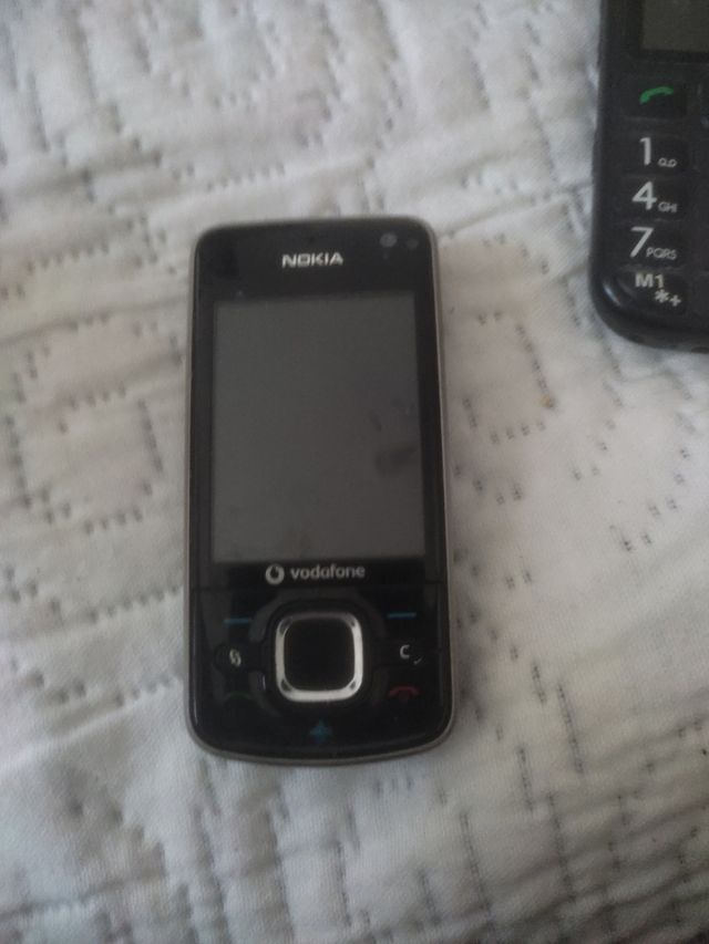 Nokia6210s Samsung
