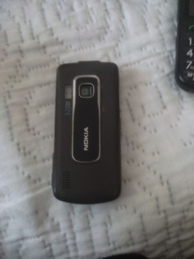 Nokia6210s Samsung