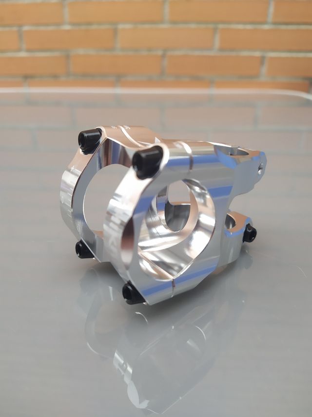 Potencia cromada 31,8x35mm 0 grados SHIKRA XD33.
