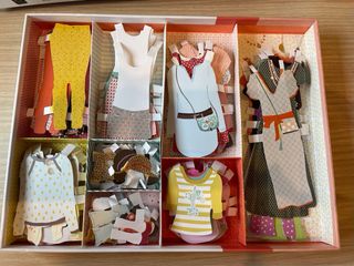 Le grand dressing. Paper doll